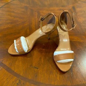 Talbots sandals. 7.5 W. Praline.
